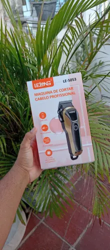 MÁQUINA DE CORTAR CABELO PROFISSIONAL LELONG
