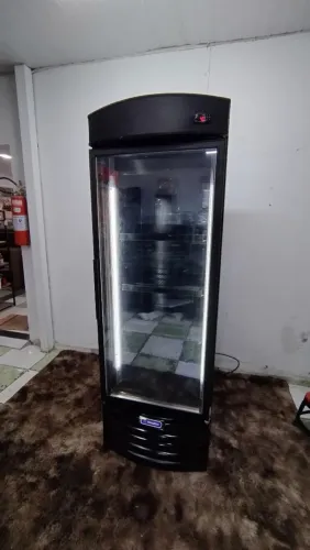 Cervejeira Usada Preta - Metalfrio 