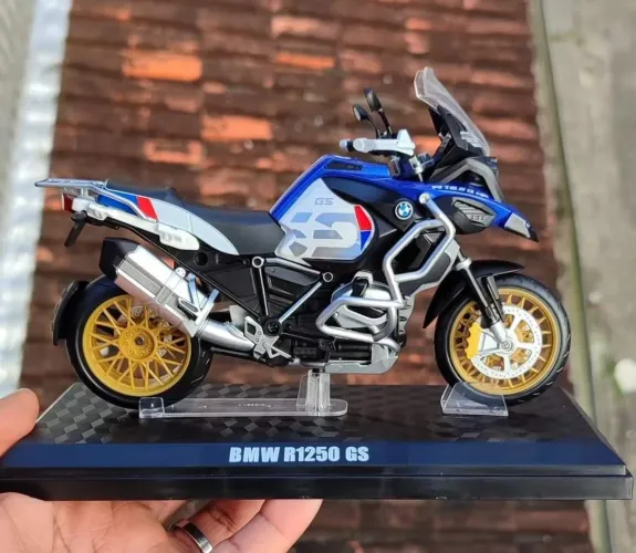 Miniatura BMW R1250 GS comprimento moto 17cm Nova na caixa