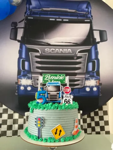 Painel decorativo tema caminhão Scania