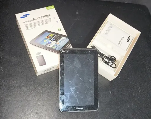 Samsung Galaxy Tab 2 - 16GB - Com Caixa