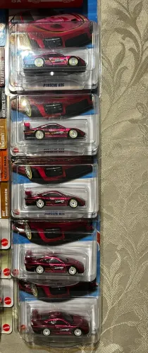 Miniatura Porsche 935 Rosa Hot Wheels Legends Exclusiva 1:64 Lacrada rodas de borracha
