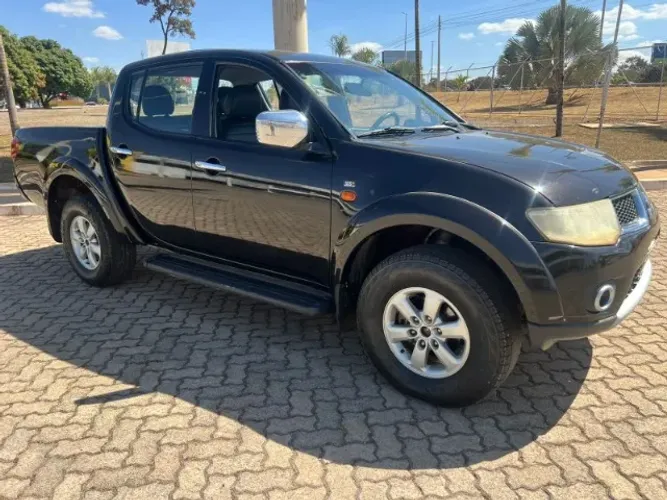 MITSUBISHI L200 GLS ANO 2013 MANUAL 