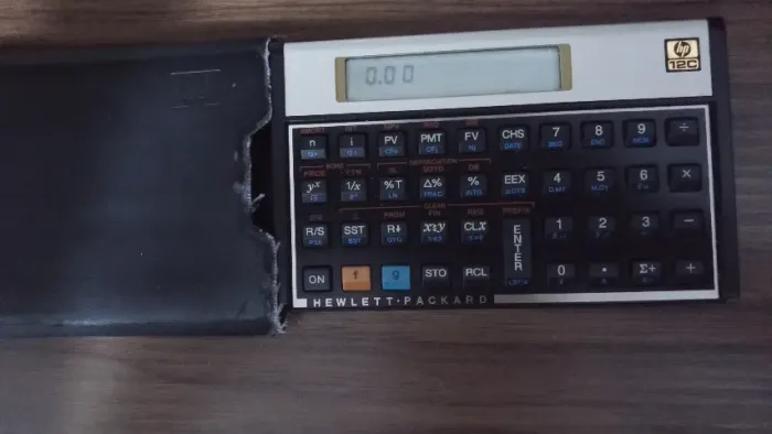 Calculadora HP12C semi Nova
