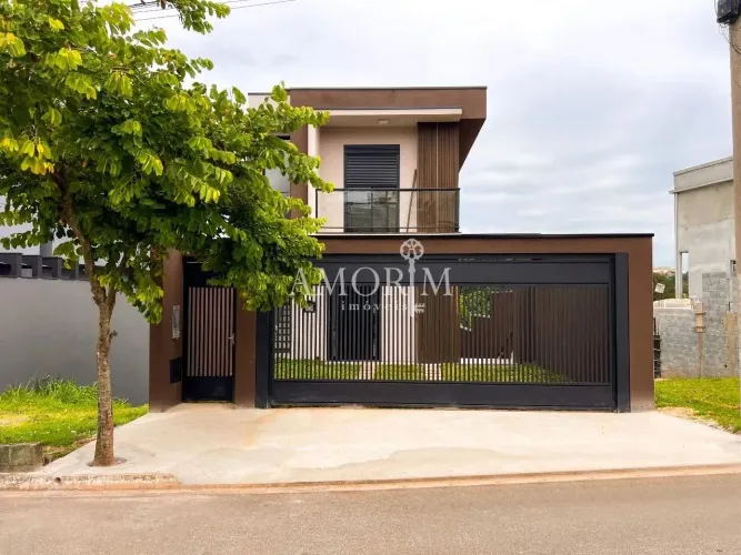 CASA EM CONDOMÍNIO À VENDA 3 DORMITÓRIOS 1 SUÍTE EM SANTANA DE PARNAÍBA/SP
