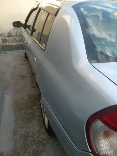 Renault Clio Sed. Authentique Hi-flex 1.0 16V 4P 2007