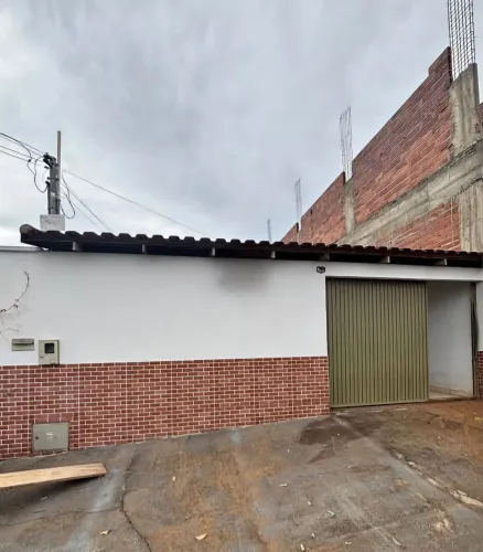 * Casa localizada no Cidade nova