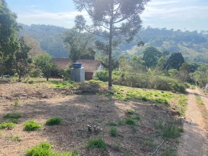 Terreno 1.000m2 em Meio a Muita Natureza em Atibaia 