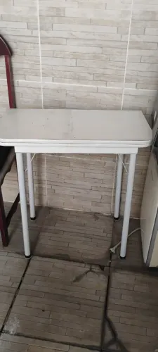 Mesa de fórmica 