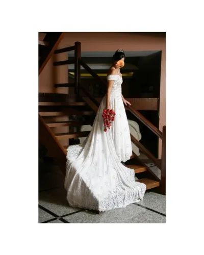 Vestido de Noiva Luxo em Renda Francesa  - Elegância Atemporal