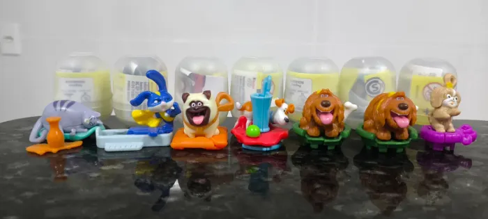 Coleção Surpresas Kinder Ovo - A Vida Secreta dos <br>