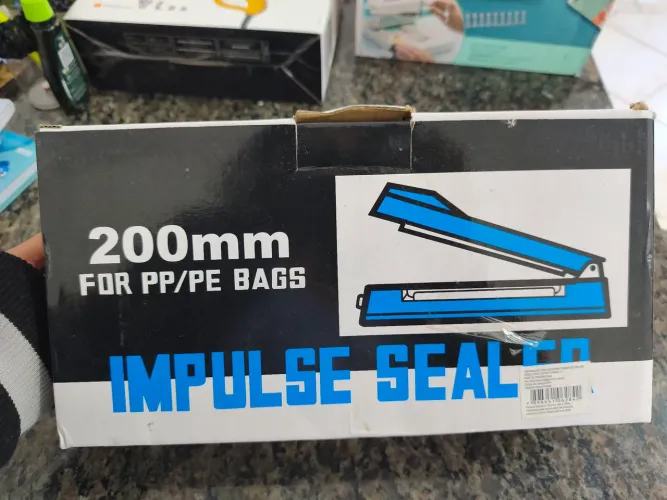 Seladora de Plástico a Impulso 200mm para Sacos PP/PE - Nova na Caixa!
