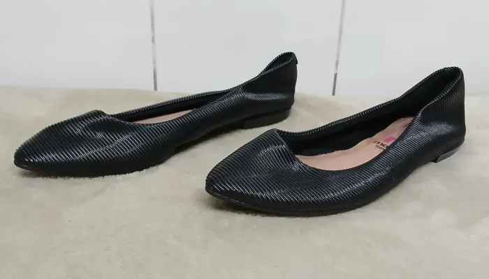 Sapatilha Moleca Bico Fino Clássica Preto Tamanho 36<br><br>
