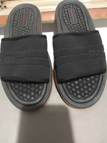 Chinelo Democrata (semi novo)