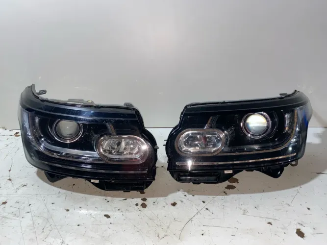Farol Range Rover Vogue ( 8 Pinos)  2017 2018 2019 