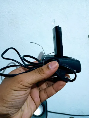 Base carregador + bateria de rádio comunicador Baofeng 777s