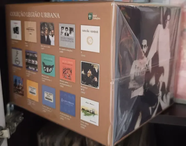 Box CDs legião urbana. Coleção abril completa com 15 cds.livretos,conservados.