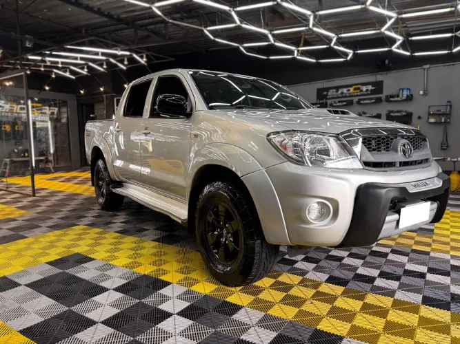 Hilux 2009 - Completa, automática e com procedência garantida!