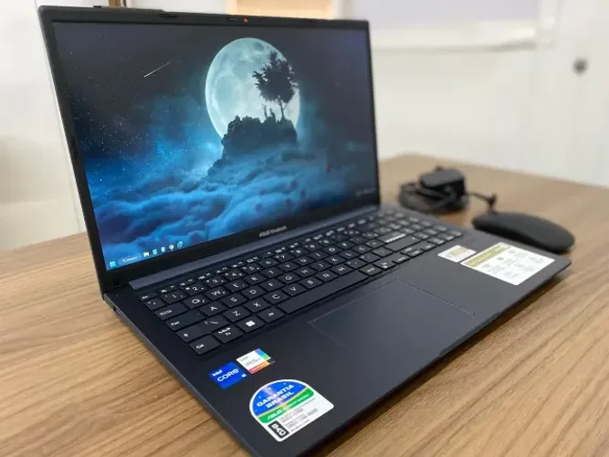 Notebook ASUS Vivobook Go 15 Intel Celeron 4GB RAM 128GB eMMC 15,6" UHD Star Black Windows