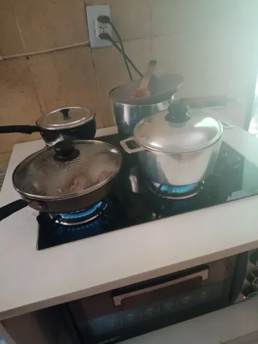 Vende- se Cooktop com armário e forno elétrico