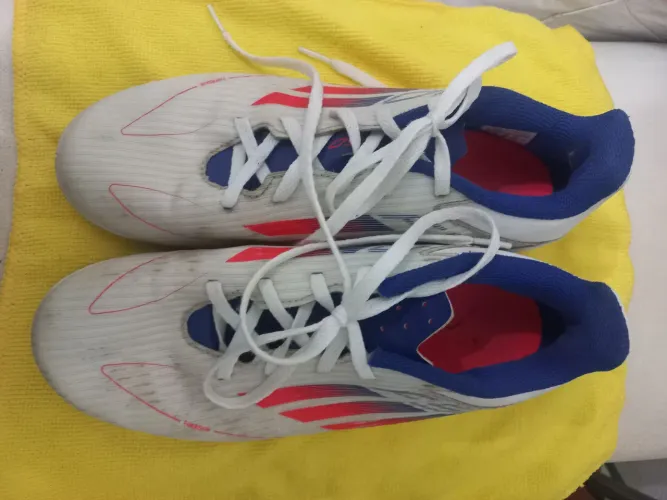 Chuteira futsal Adidas F 50