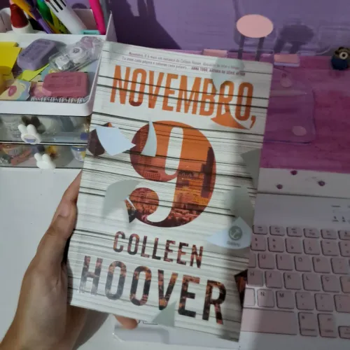 Novembro, 9 - Colleen Hoover
