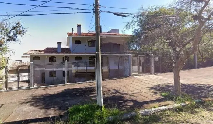 Casa de Alto Padrão para Alugar 650 m², 5 Suítes, Salão de Festas e Sustentável Pedra Re