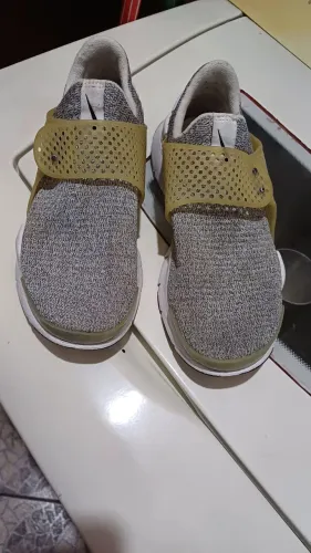 Tênis Nike Flyknit - Cinza