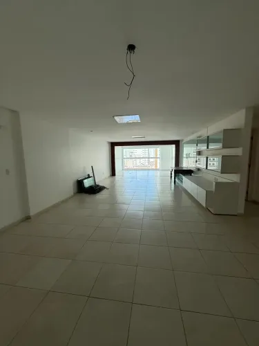 Imóvel para aluguel possui 200 metros quadrados com 3 quartos em Tambaú - João Pessoa - PB