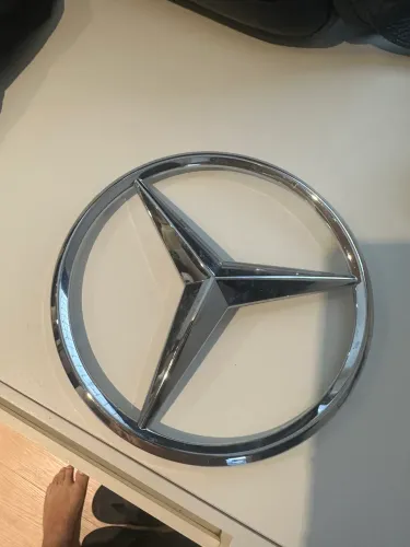 EMBLEMA MERCEDES BENZ GLA 200