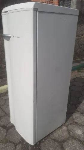 Jeladeira Electrolux