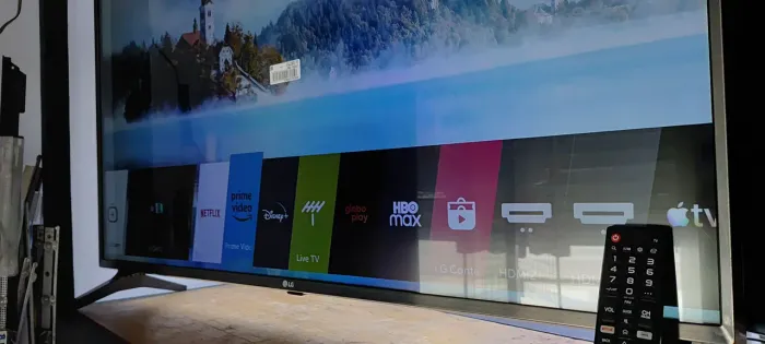 LG SMART TV 43"