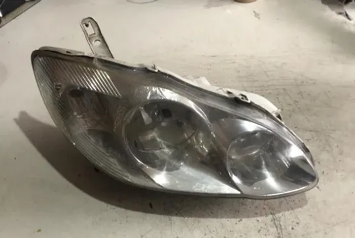 Farol Direito Toyota Fielder 2003 - 2008 Direito