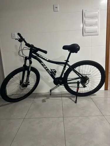 Vendo 2 bicicletas semi novas!!!