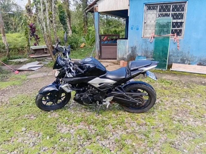 Moto seminova