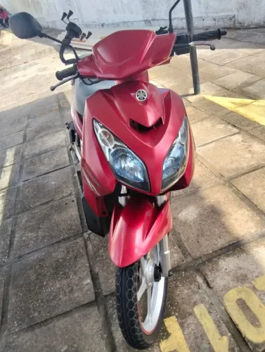 Vendo ou troco moto automática 2011 neo