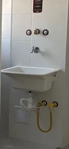 Pia para banheiro e tanque para lavanderia