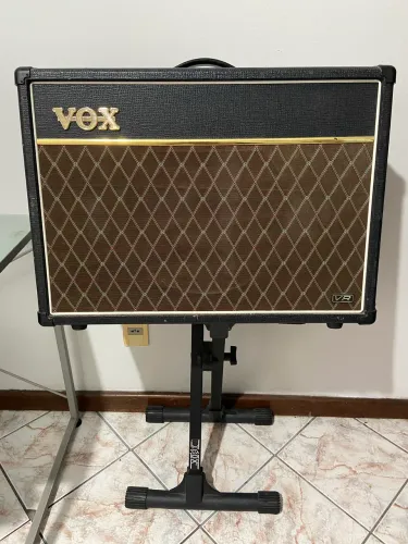 Amplificador VOX AC 15 VR