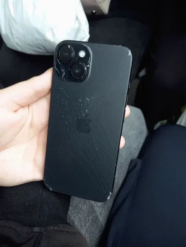 iPhone 15 trocar tampa traseira