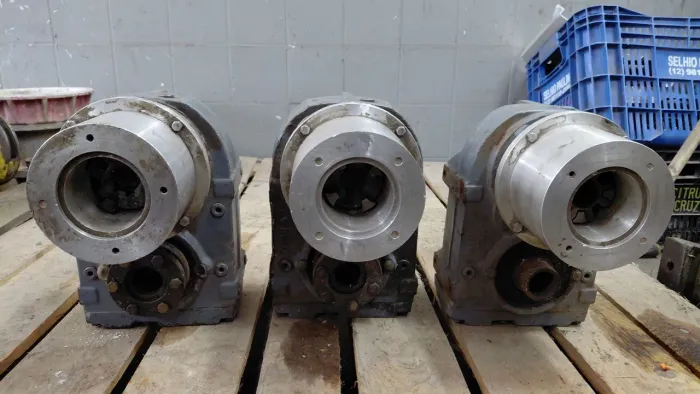 LOTE 3 REDUTORES INDUSTRIAIS SEW-EURODRIVE FA37