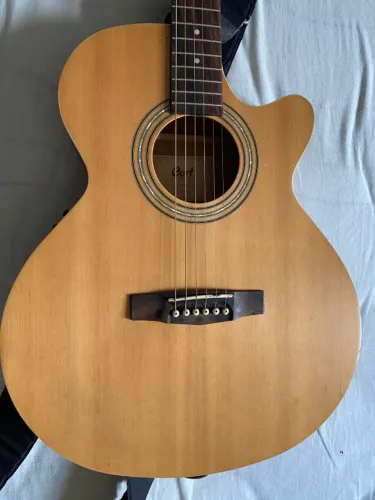 Violão Cort