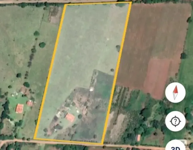 Chácara à venda em Angatuba-SP, Zona Rural: 2 quartos, 1 sala, 1 banheiro, 2 vagas, 90m². 