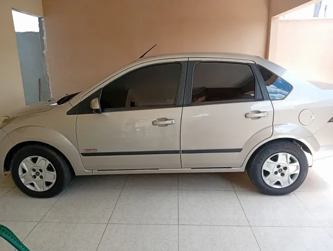 Ford Fiesta Sed. 1.6 8V Flex 4P 2013