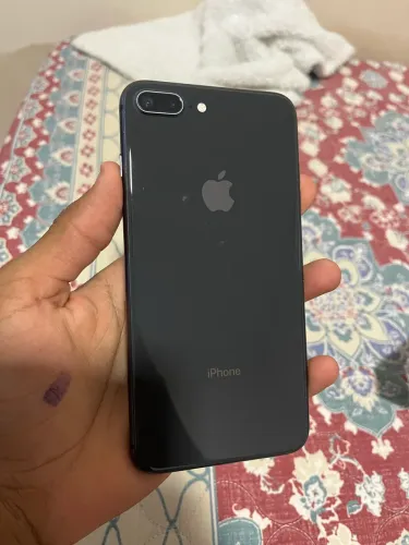 iPhone 8 Plus 