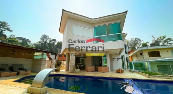 Casa de Condomínio Jardim São Bento- 5 dormitórios e 06 vagas