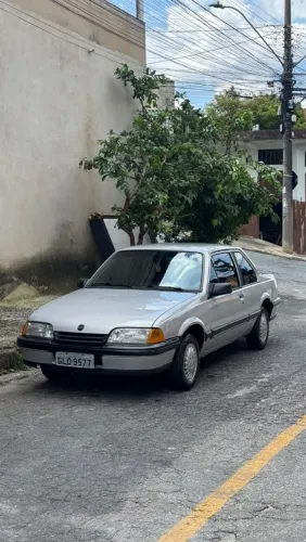 Chevrolet Monza GL 1.8 Efi/ SL/ L/ 650/barc. 2e4p (álcool) 1994