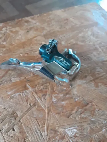 Câmbio dianteiro shimano acera 3v