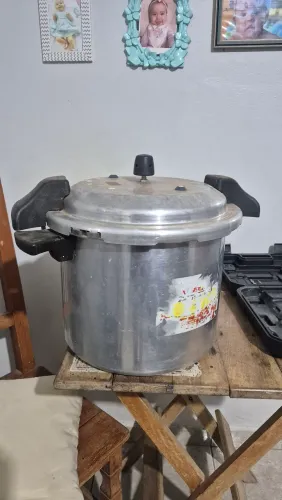 Panela de pressão industrial seminova