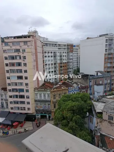 Centro | Andar 5 quartos, sendo 5 suites