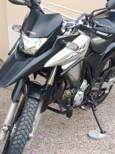 XRE 300 para pessoas exigente